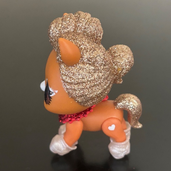 LOL Surprise! Queen’s Pony- Series 4 ( Rare or Ultra Rare) - Picture 3 of 5